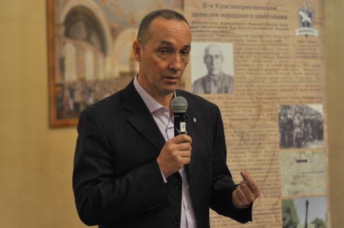 Лекция Игоря Находкина в университетском храме