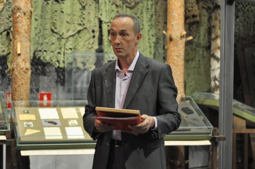 Передача документов родственнику ополченца